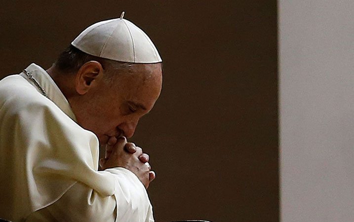 pope-francis-prayer-videos